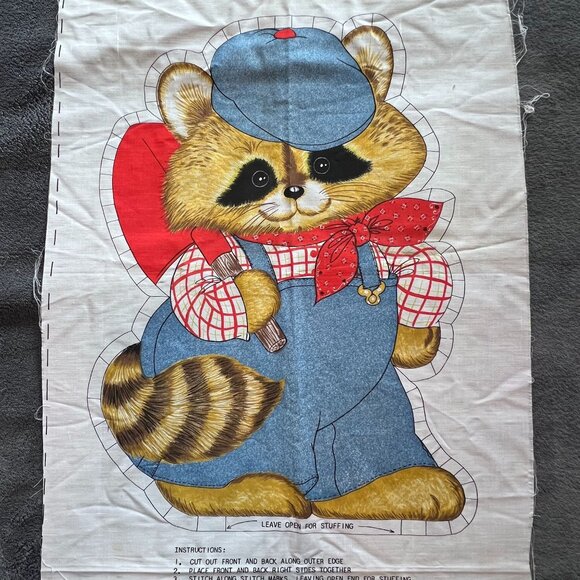 Springs Mills Raccoon Shovel Overall Cut Sew Pillow Fabric Panel 7517 Vintage - Picture 2 of 7